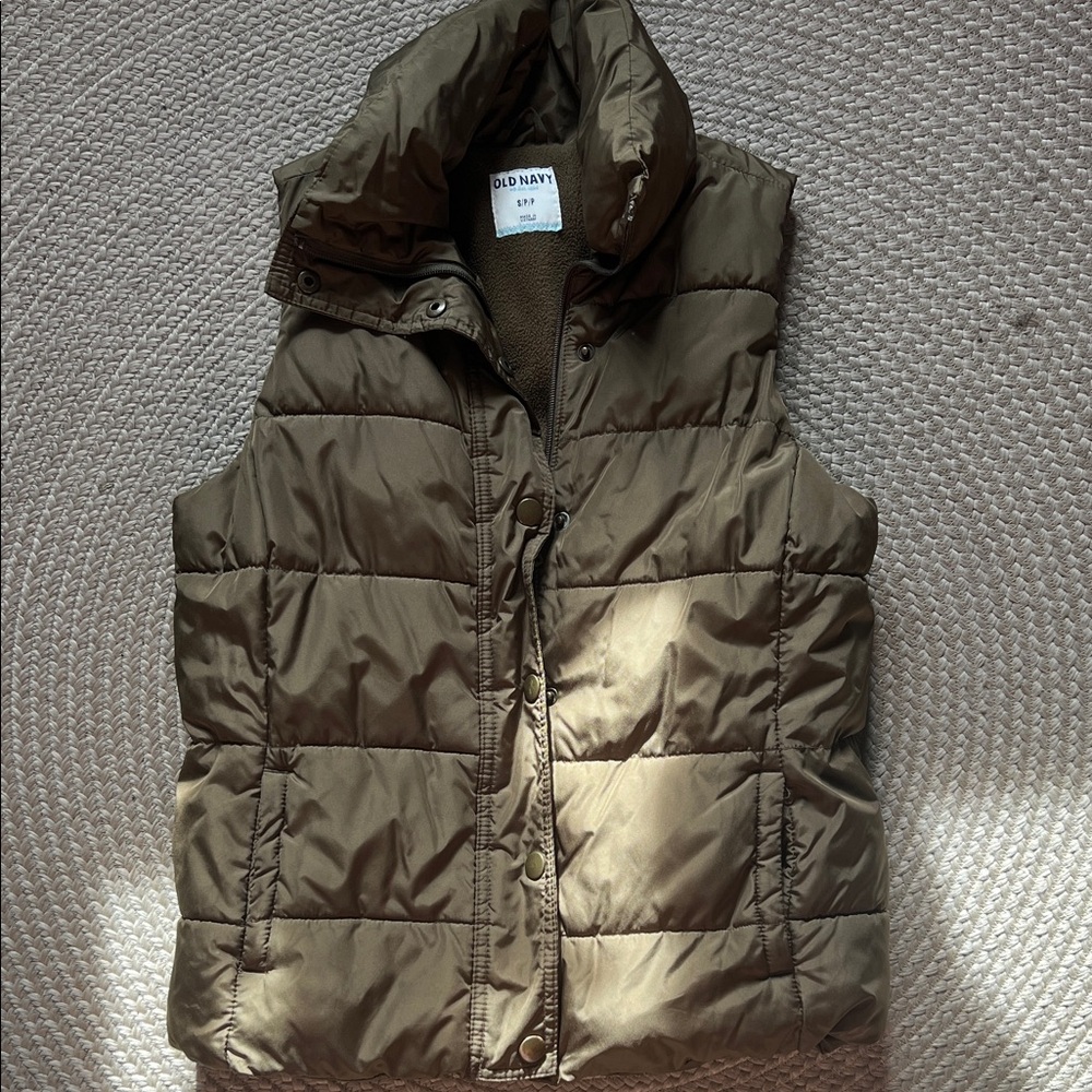 Old Navy Olive Puffer Vest